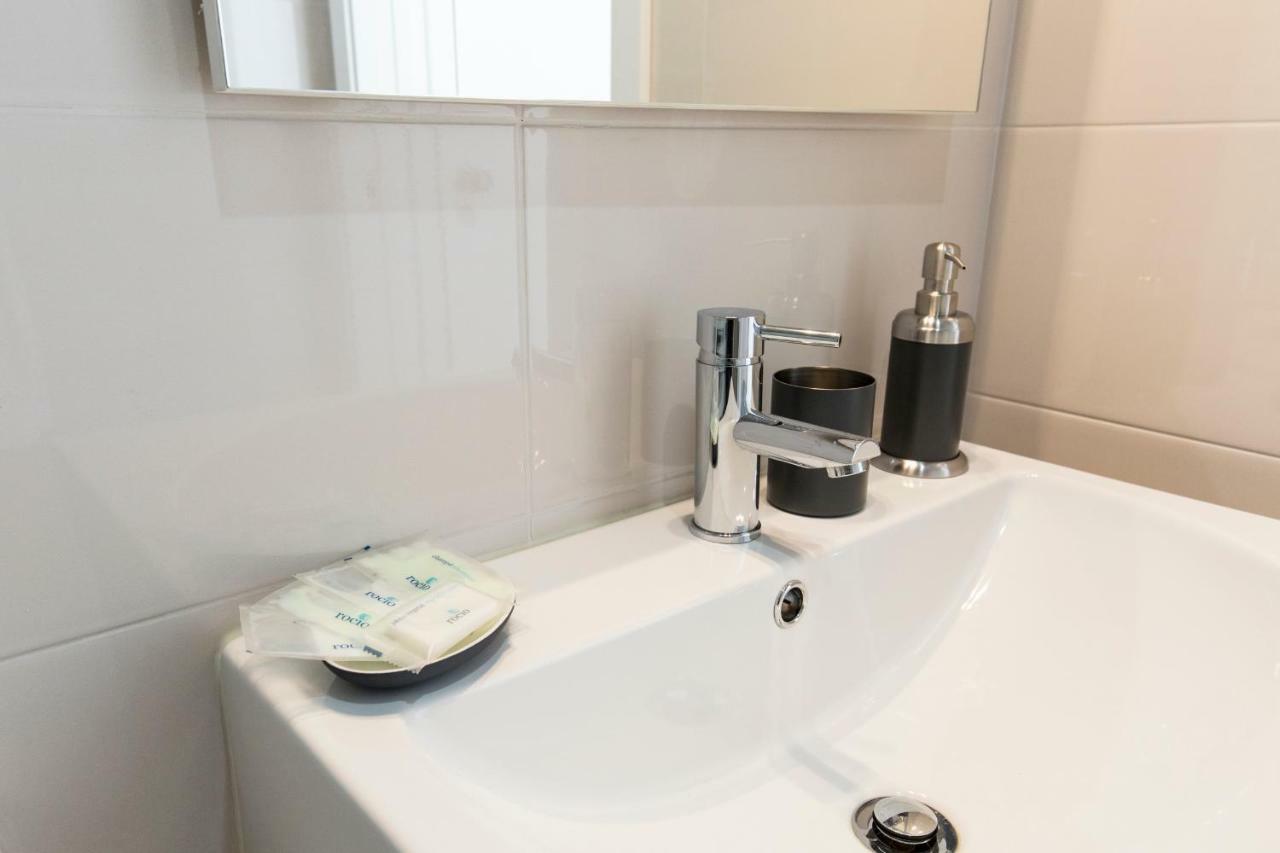 Downtown Porto Mouzinho Studio Apts Kültér fotó